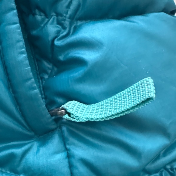 Patagonia Aqua Hooded Jacket - Picture 4 of 8